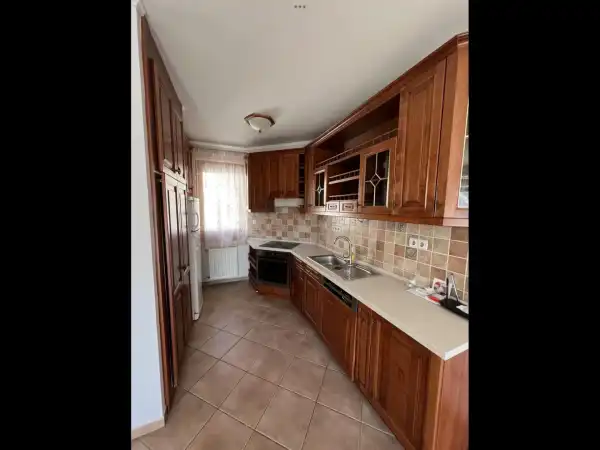 Kiadó téglalakás, Békéscsaba 2+1 szoba 65 m² 160 E Ft/hó